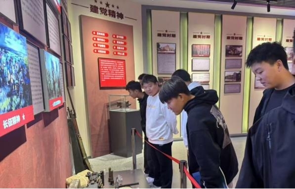 图片2.jpg 图片2.jpg